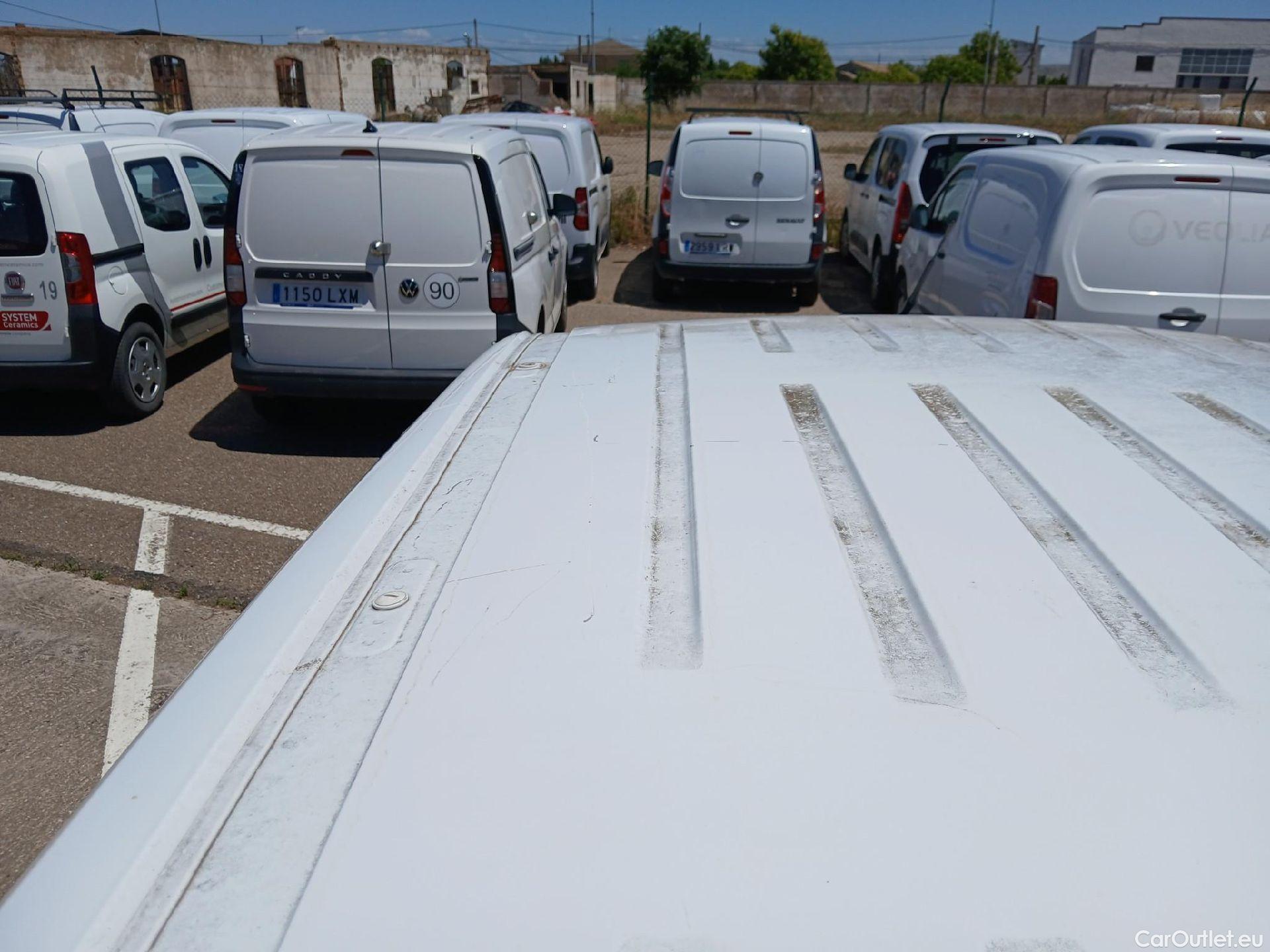  Citroen  Berlingo CITROEN  / 2018 / 4P / furgón derivado de turismo Talla M BlueHDi 100 CLUB #42