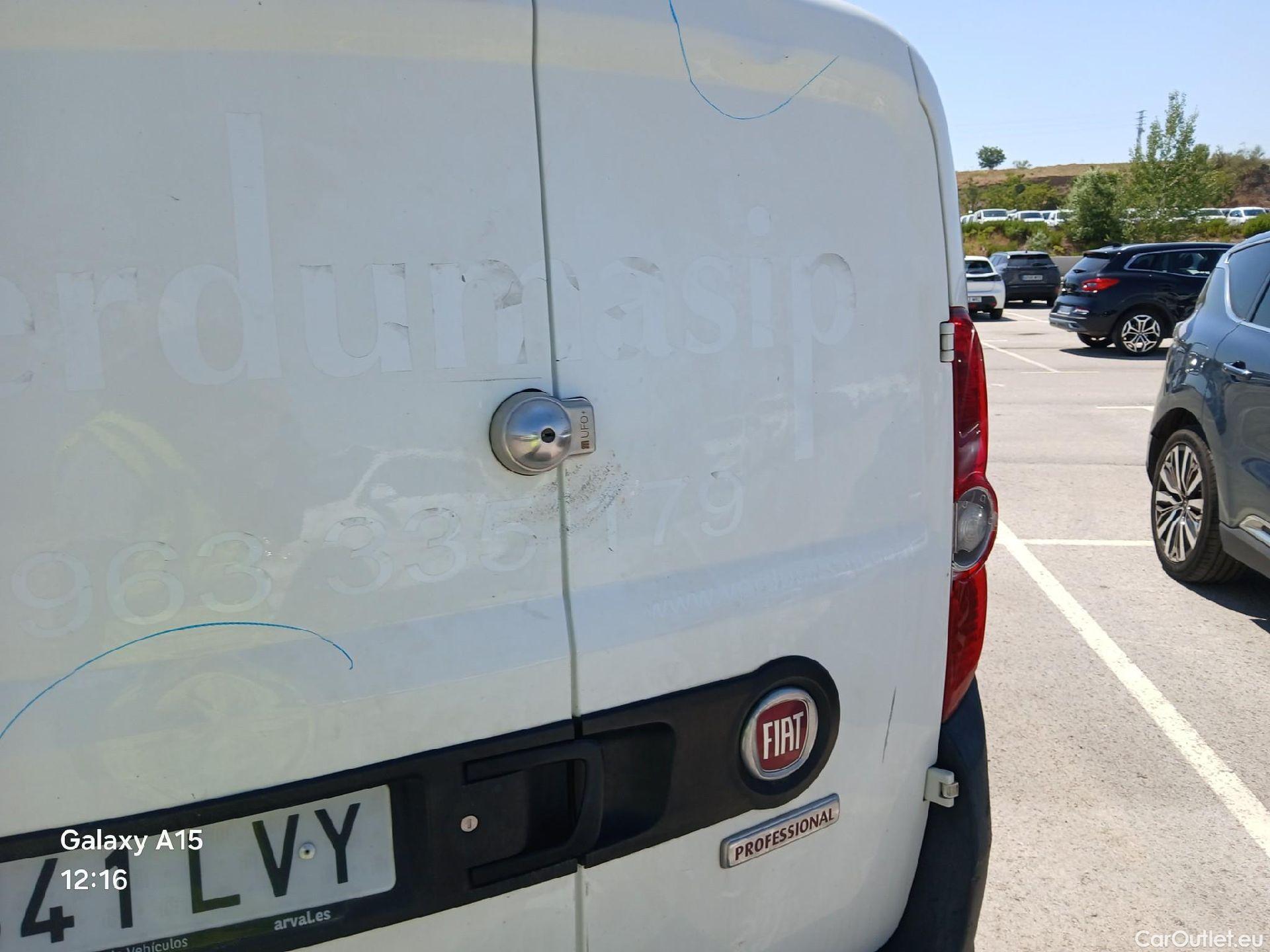  Fiat  Doblo FIAT Doblò Cargo/2015/4P/furgón derivado de turismo Cargo SX 1.6 Mjet 66kW (90CV) (AC) #29