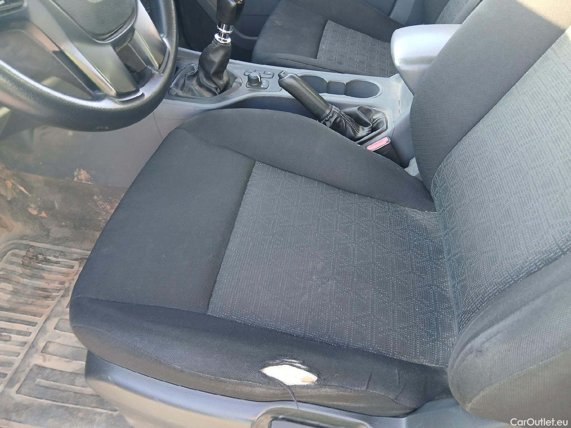 Ford  Ranger FORD  VU 2p 6G pickup 2.2 TDCi 118kW 4x4 Cab. Sencilla XL S/S #27