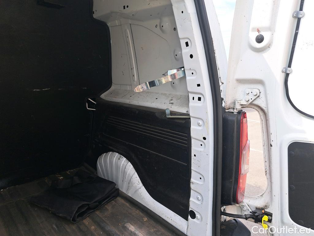  Citroen  Berlingo CITROEN  / 2018 / 5P / furgón derivado de turismo Doble Cab. Talla XL BlueHDi 100 CONTROL #2