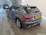  Audi  A3 Audi  Sportback 35 TFSI S tronic S edition 5d #26