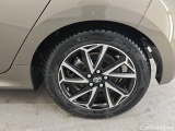  Toyota  Yaris Toyota  1.5 Hybrid Dynamic Automaat 5d #24