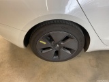  Tesla  Model 3 TESLA  RWD Hinterradantrieb 4d 239kW #20