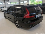  Volvo  V60 Volvo  B4 Mild Hybrid Benzyna R-Design Auto 5d #18