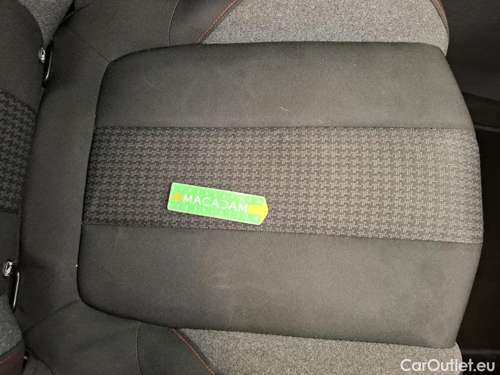  Peugeot  3008  Active Pack 1.2 PureTech 130CV BVA8 E6d #29