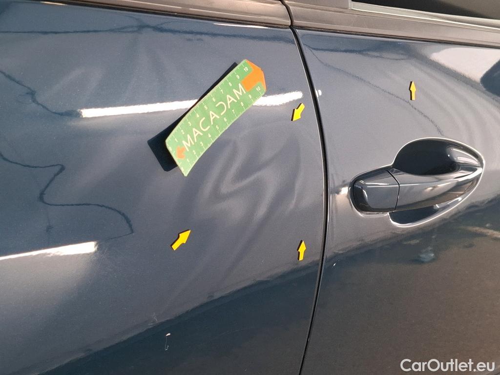  Peugeot  3008  Active Pack 1.2 PureTech 130CV BVA8 E6d #2