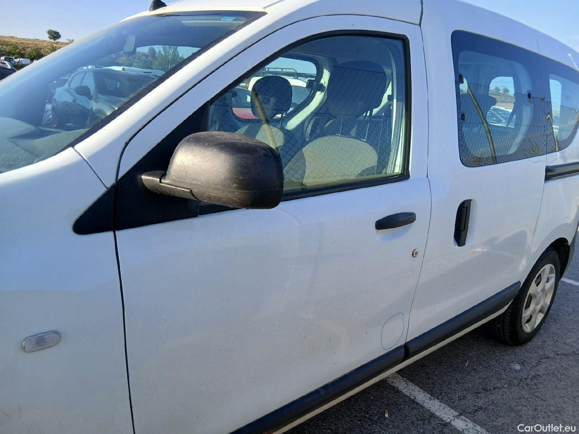  Dacia  Dokker DACIA  / 2013 / 4P / combi Essential 1.6 80kW (110CV) ECO-G N1 #11