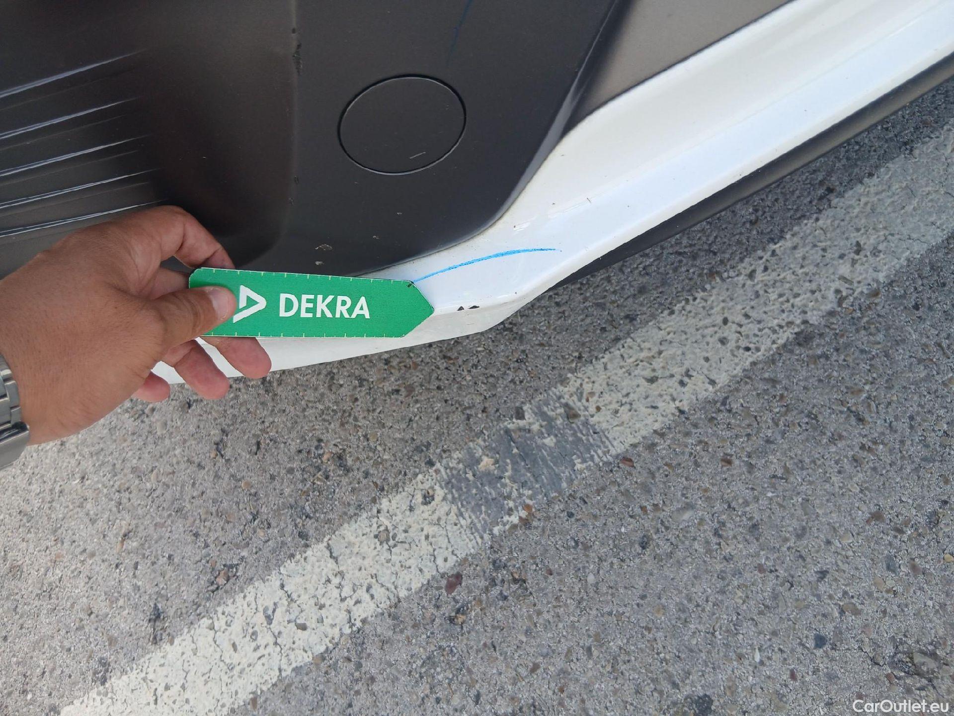  Hyundai   Ioniq HYUNDAI / 2019 / 5P / berlina con portón 1.6 GDI HEV Tecno DCT #20