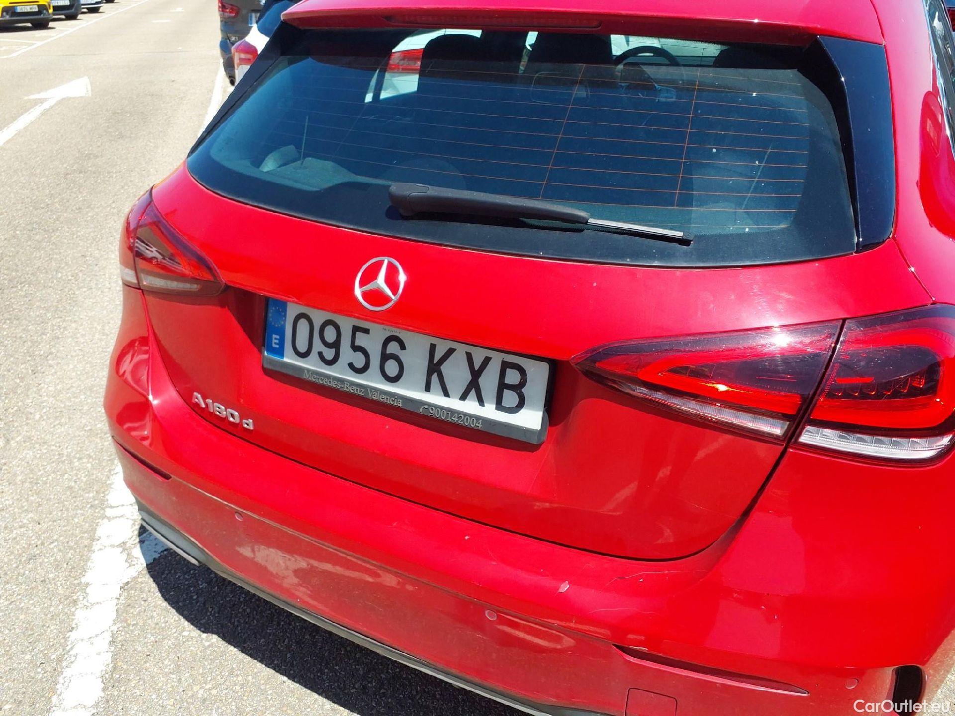  Mercedes  A-Klasse MERCEDES-BENZ Clase A / 2018 / 5P / berlina con portón A 180 d #27
