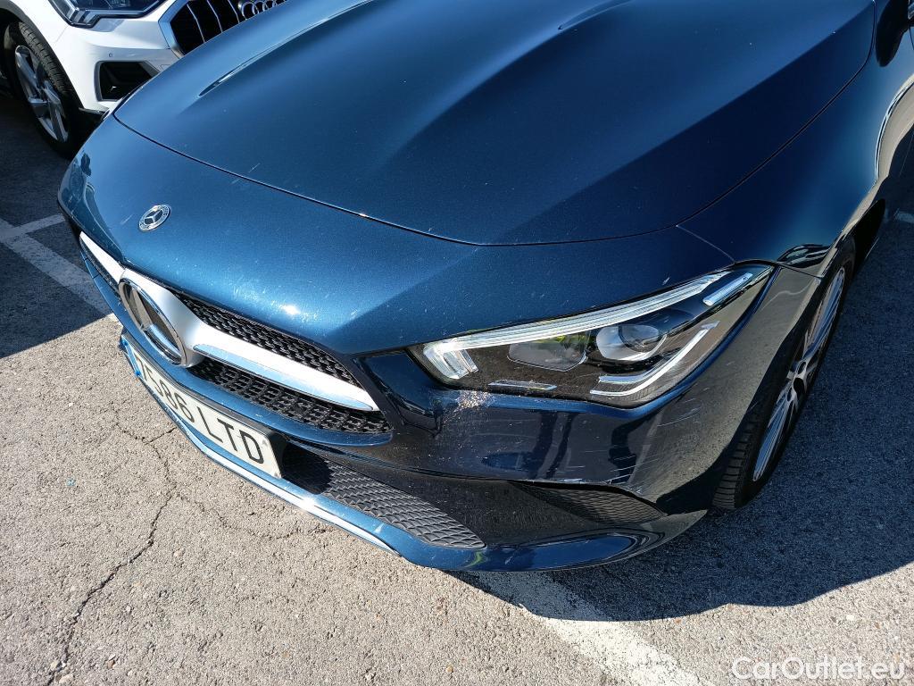  Mercedes  CLA-Klasse MERCEDES-BENZ CLA / 2019 / 5P / familiar CLA 250 e Shooting Brake #12