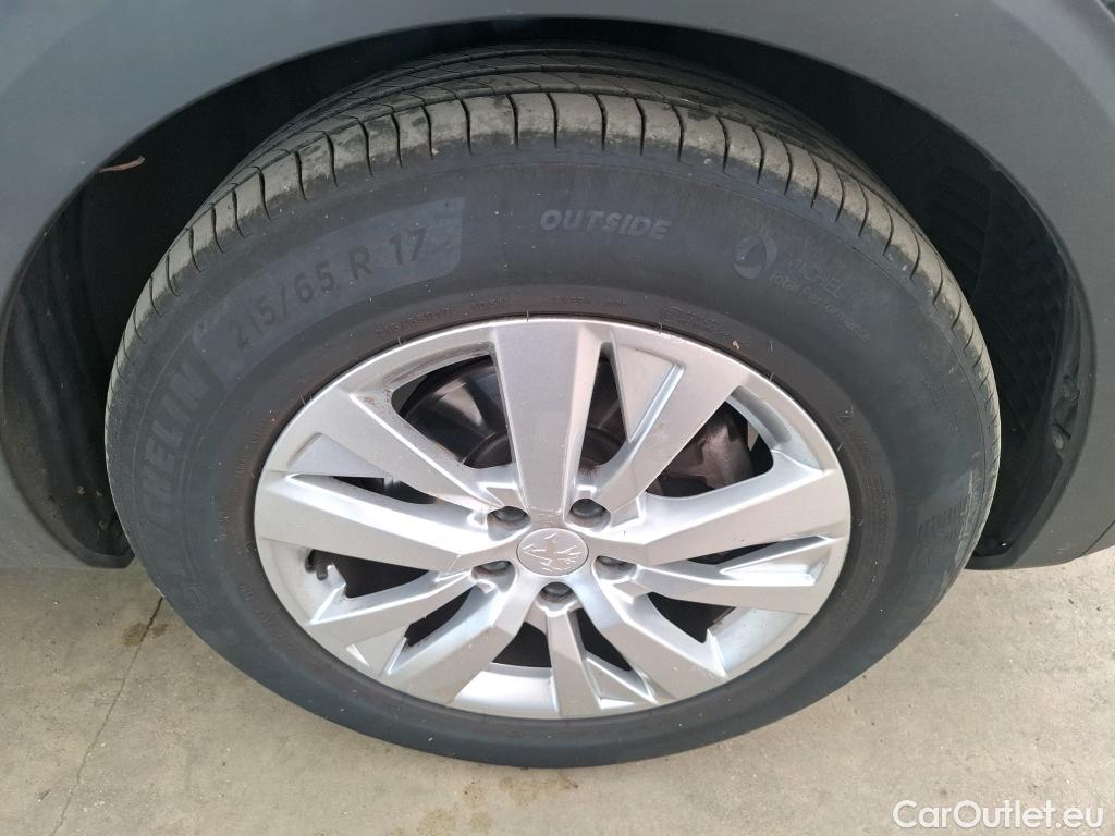  Peugeot  5008  Active Pack 1.2 PureTech 130CV BVA8 7 Sieges E6d #29