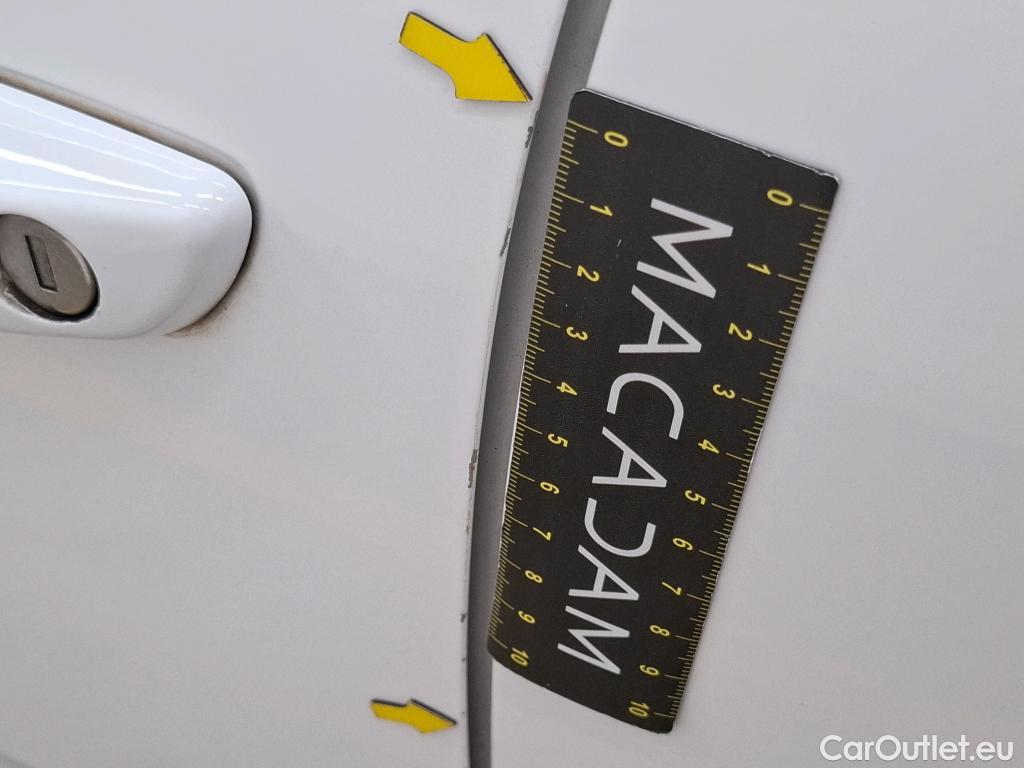  Citroen  C3  Société Feel Nav 1.2 PureTech 80CV BVM5 E6d #37