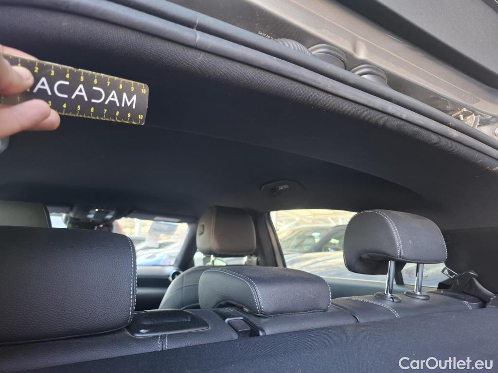 Mercedes  A-Klasse MERCEDES-BENZ Classe A Compact / 2018 / 5P / Berline A 180 Business Line #27