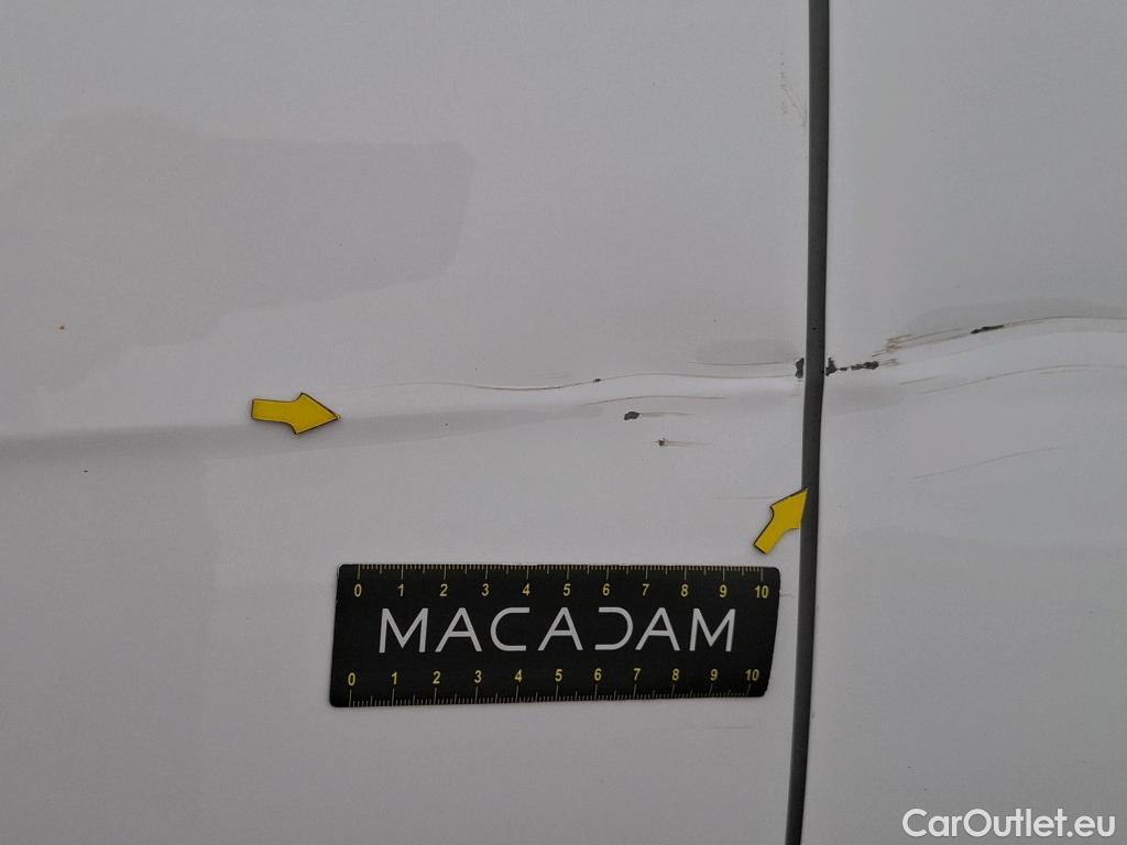  Citroen  C3  Société Feel Nav 1.2 PureTech 80CV BVM5 E6d #8