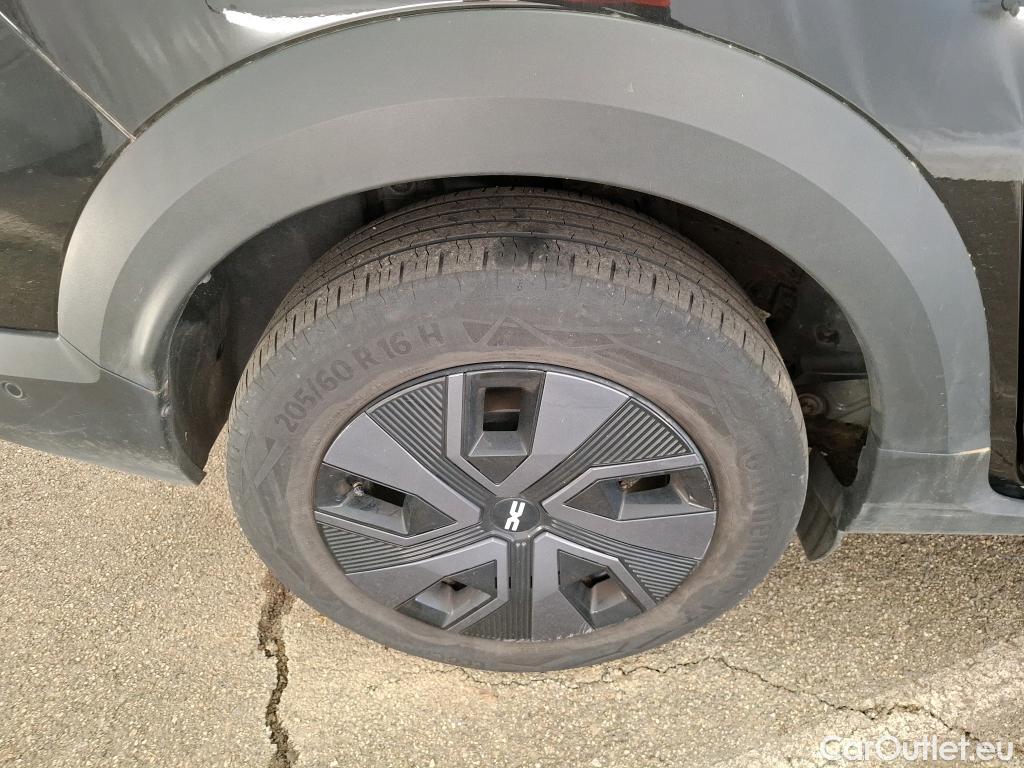  Dacia  Sandero DACIA Jogger 7 Places / 2021 / 5P / Break Expression Hybrid 140 -24 #11