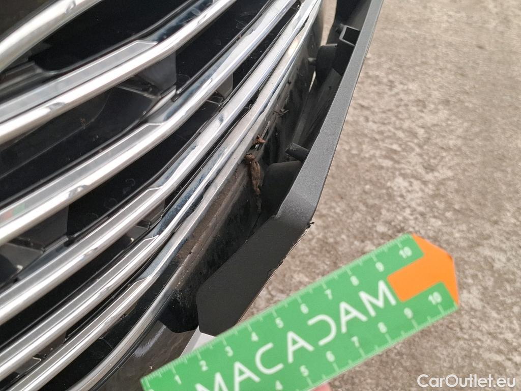  Ford  Kuga FORD  / 2019 / 5P / SUV 2.5 Dur 225 hybrid PHEV Pshift Titanium #64
