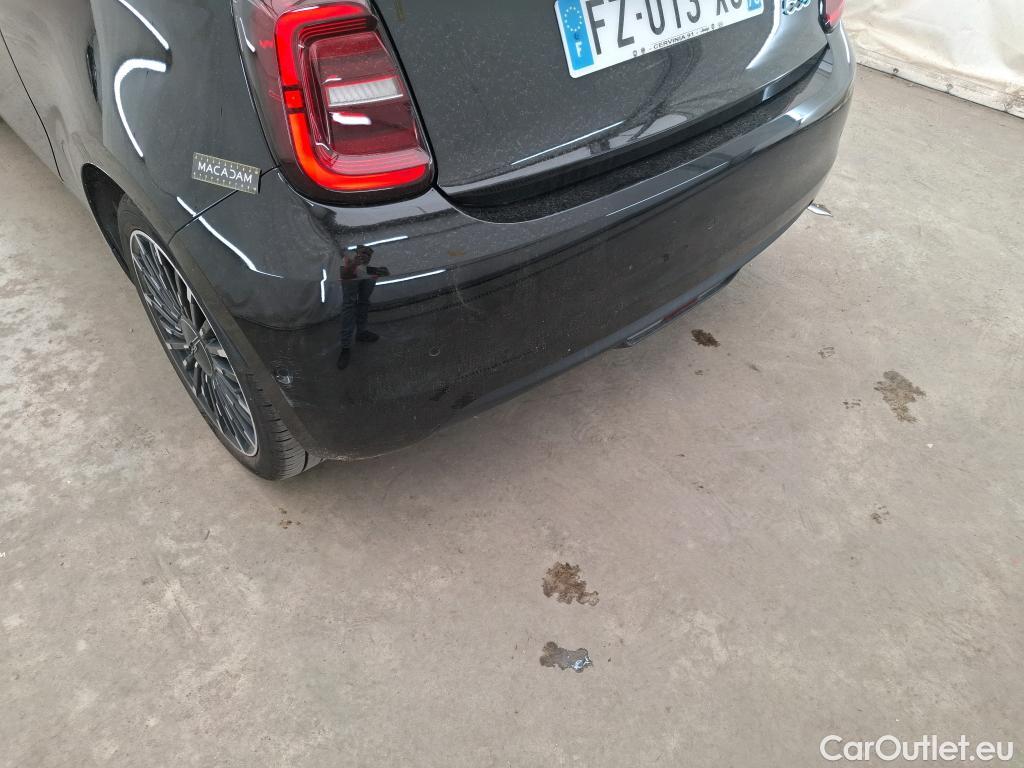 Fiat  500  e 3+1 