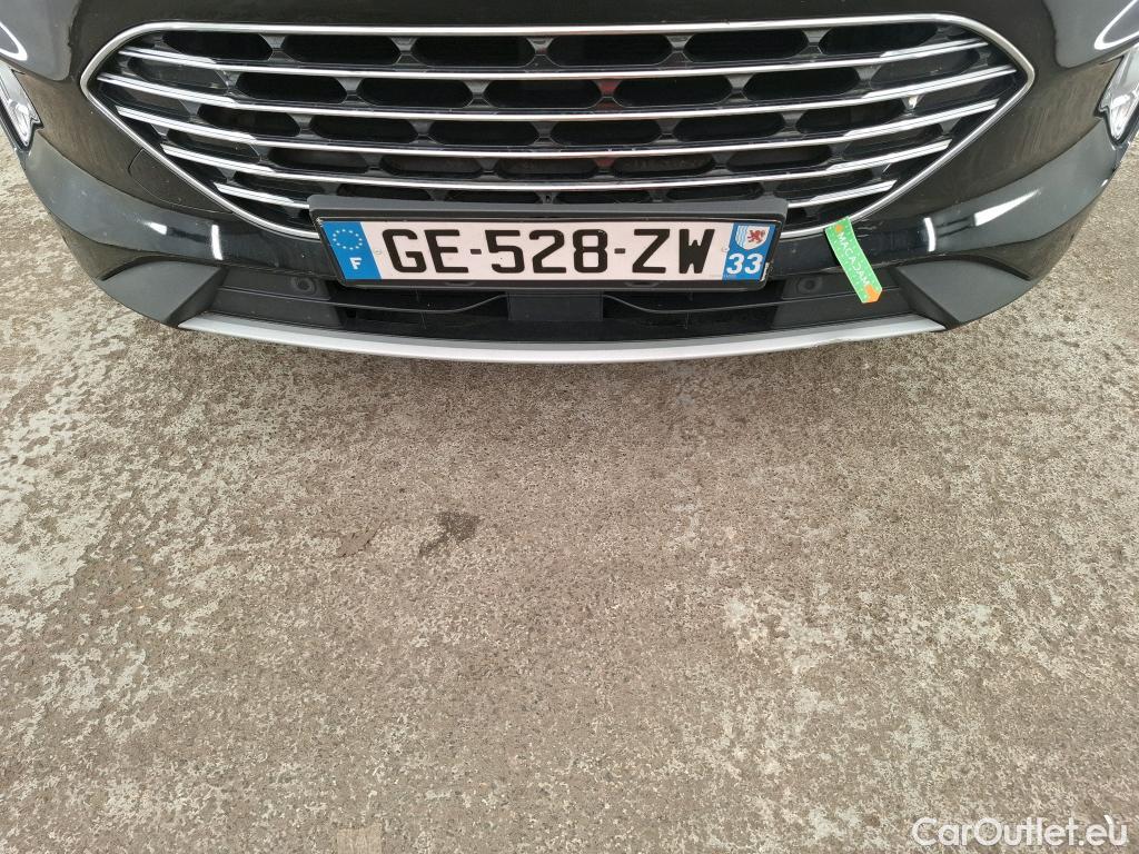  Ford  Kuga FORD  / 2019 / 5P / SUV 2.5 Dur 225 hybrid PHEV Pshift Titanium #39