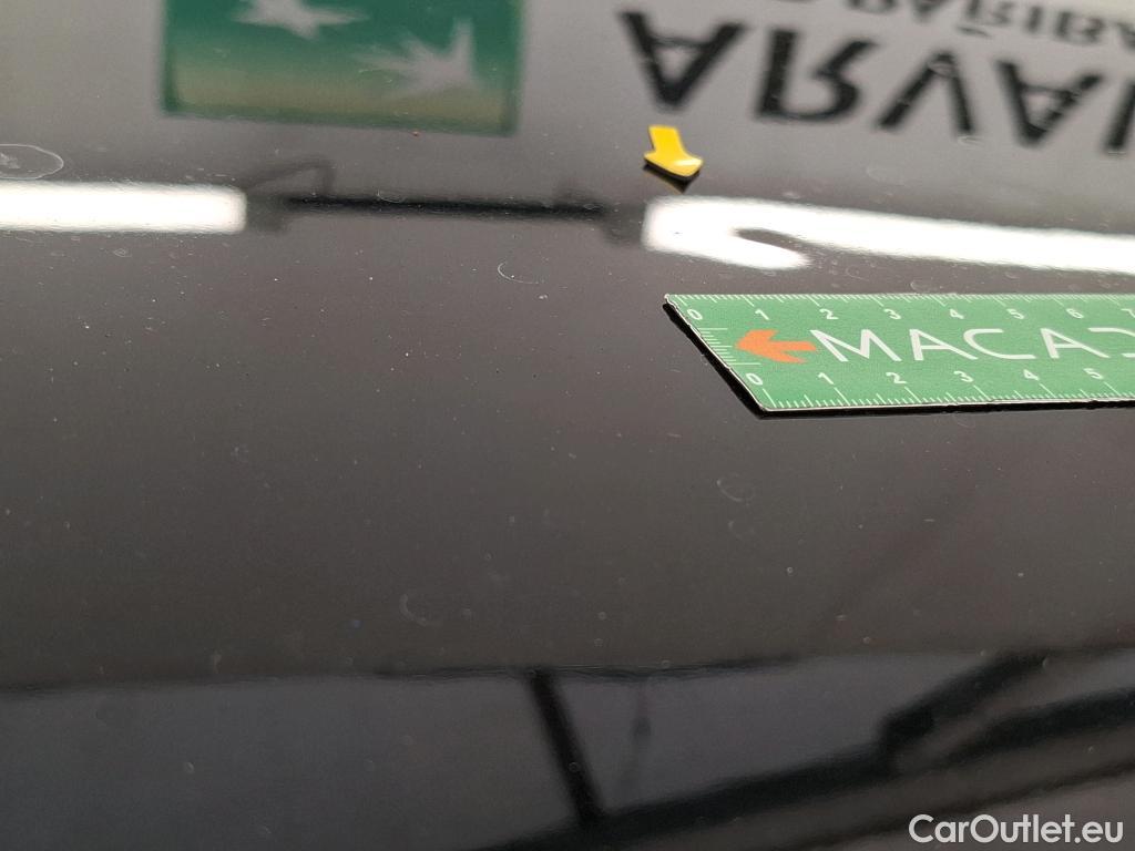  Ford  Kuga FORD  / 2019 / 5P / SUV 2.5 Dur 225 hybrid PHEV Pshift Titanium #7