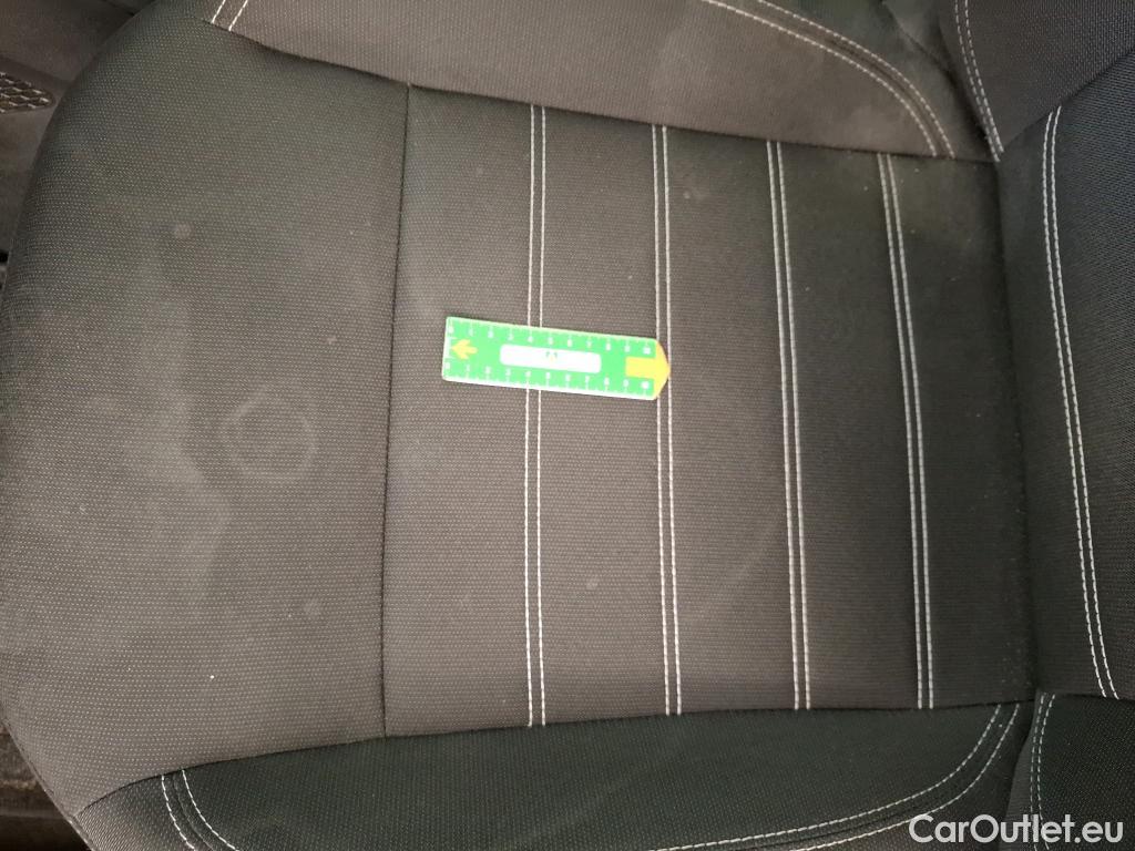  Dacia  Sandero DACIA Jogger 7 Places / 2021 / 5P / Break Expression Hybrid 140 -24 #40