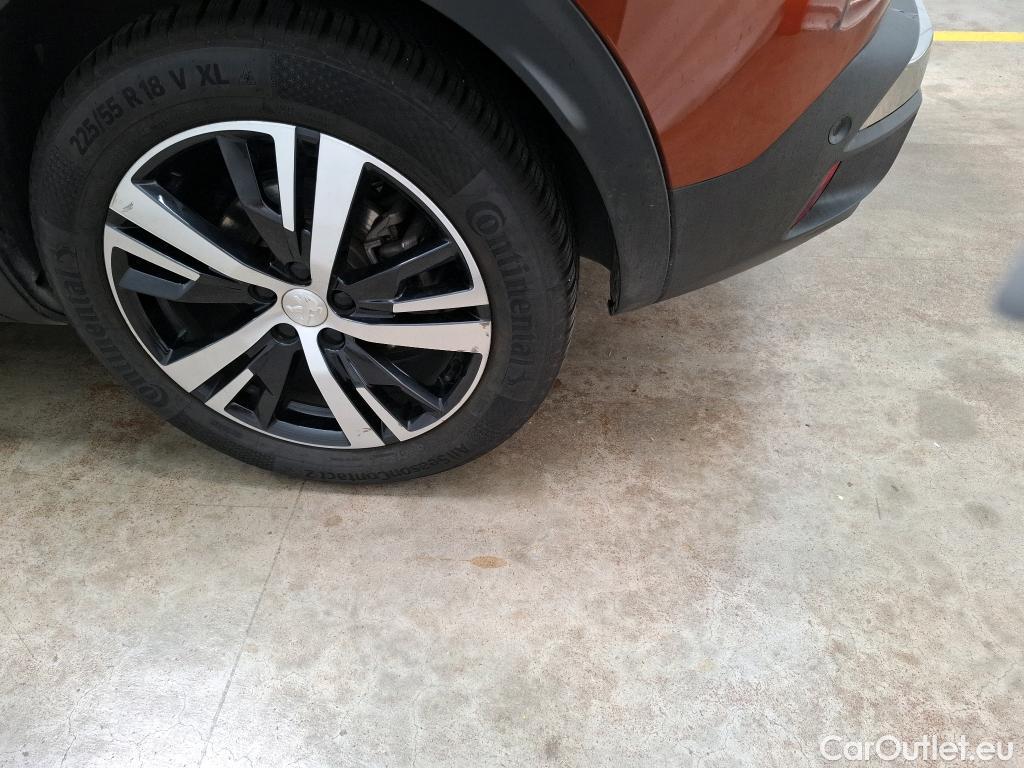  Peugeot  3008 PEUGEOT  / 2016 / 5P / SUV Hybrid 225 e-EAT8 ALLURE BUSINESS #69