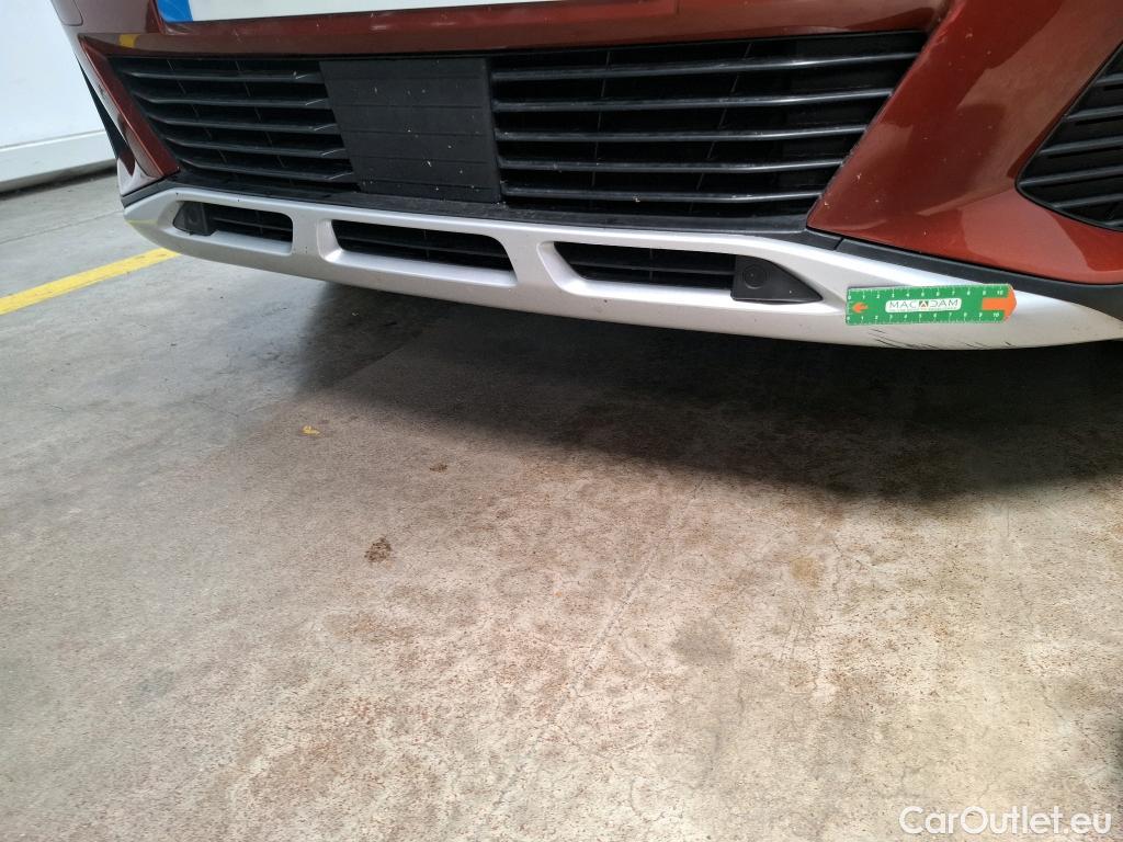  Peugeot  3008 PEUGEOT  / 2016 / 5P / SUV Hybrid 225 e-EAT8 ALLURE BUSINESS #50