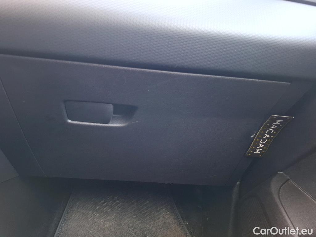  Renault  Clio  V Business 1.6 E-TECH Hybrid 140CV BVA6 E6d #1