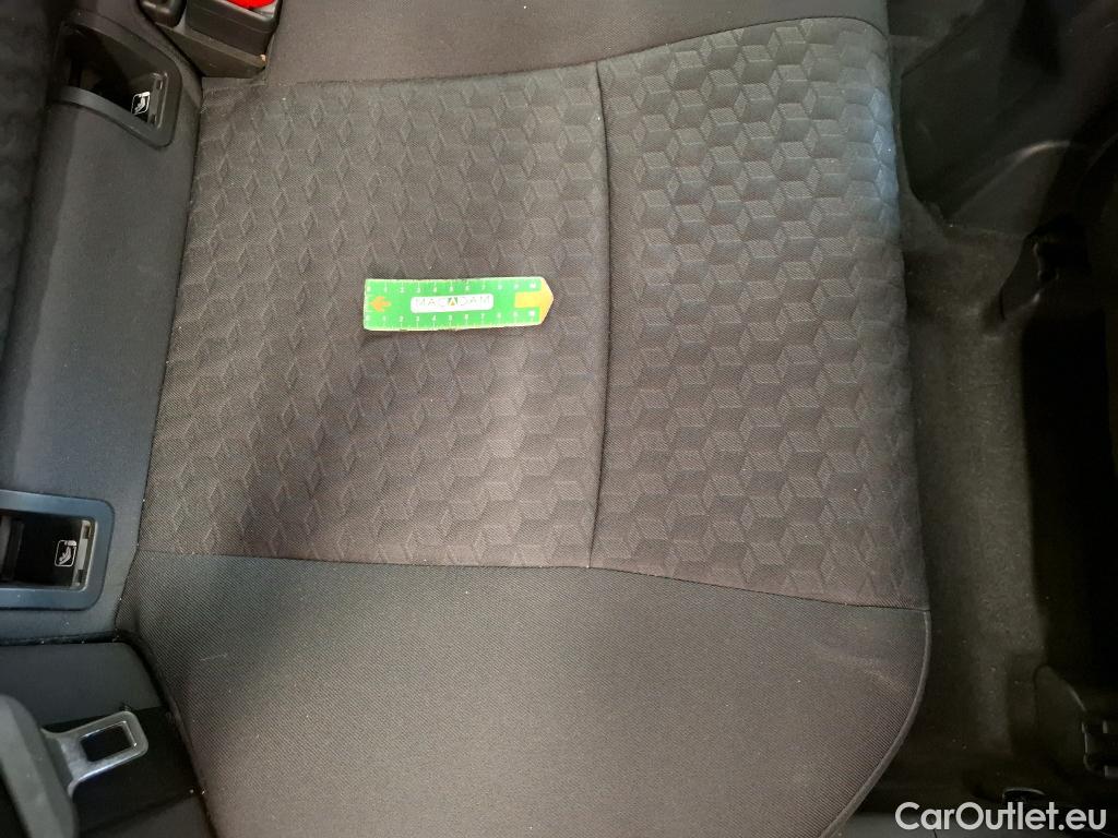  Toyota  Yaris TOYOTA  Hybride / 2019 / 5P / Berline Hybride 116h Dynamic Business Beyond Zer #32
