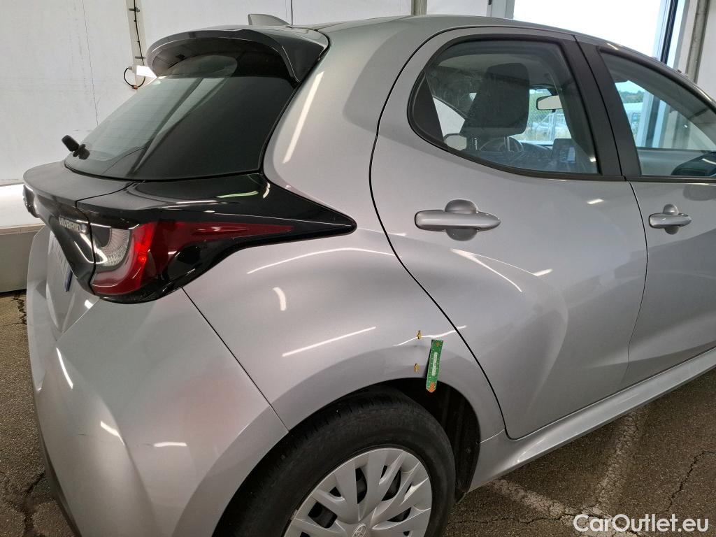  Toyota  Yaris TOYOTA  Hybride / 2019 / 5P / Berline Hybride 116h Dynamic Business Beyond Zer #1