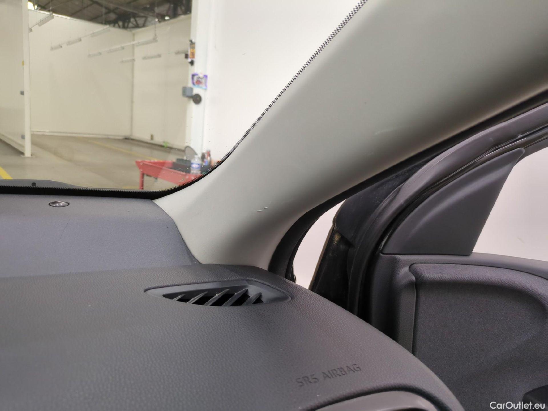  Toyota  Yaris TOYOTA  Hybride / 2019 / 5P / Berline Hybride 116h Dynamic Business Beyond Zer #4