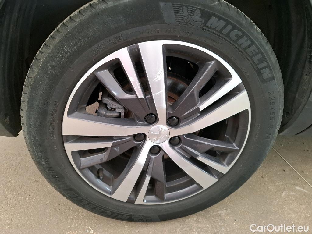  Peugeot  5008  Allure Pack 1.2 PureTech 130CV BVA8 7 Sieges E6d #30