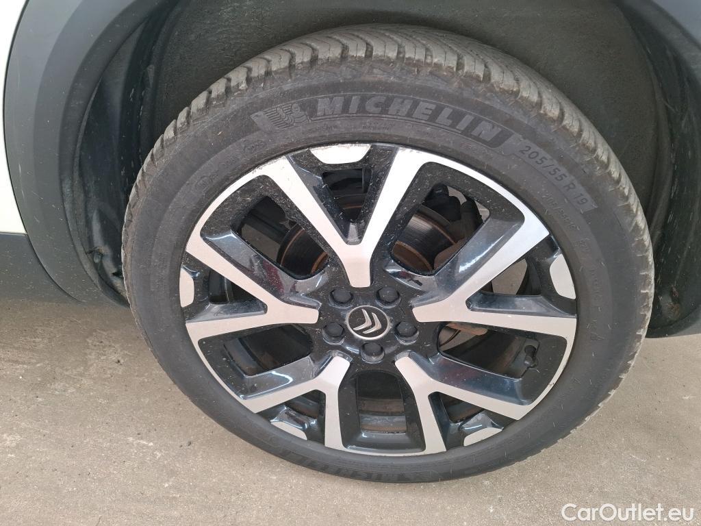  Citroen  C5 Aircross CITROEN  / 2018 / 5P / SUV Hybrid 225 ë-EAT8 Shine Pack #41