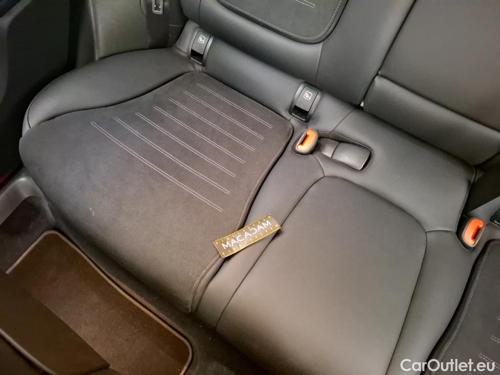  Mercedes  GLC MERCEDES-BENZ  / 2022 / 5P / SUV  300 e AMG Line 4MATIC #35