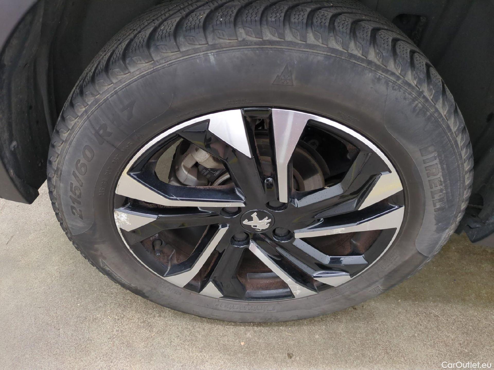  Peugeot  2008  Allure Business 1.5 HDi 130CV BVA8 E6d #29