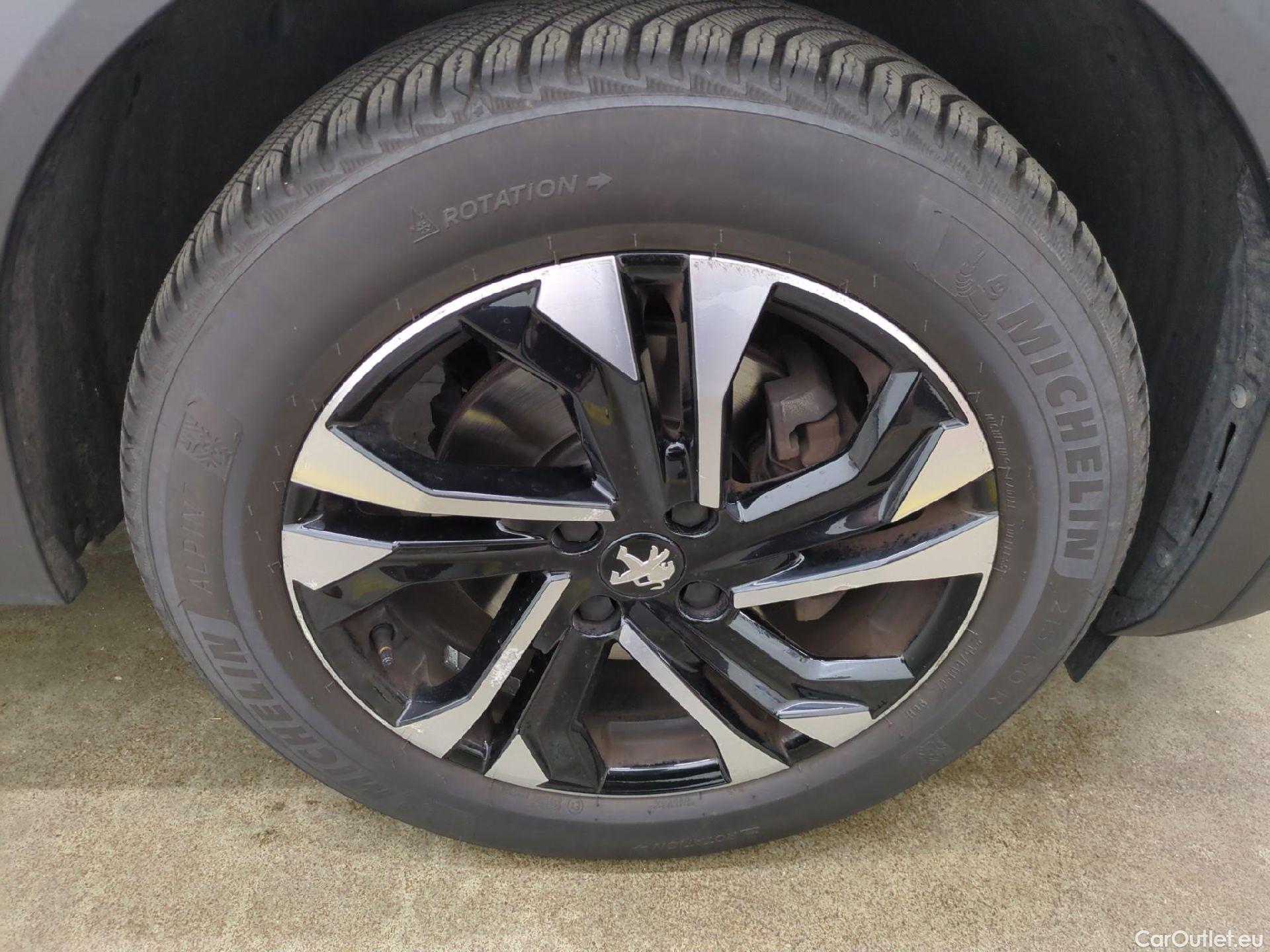  Peugeot  2008  Allure Business 1.5 HDi 130CV BVA8 E6d #15