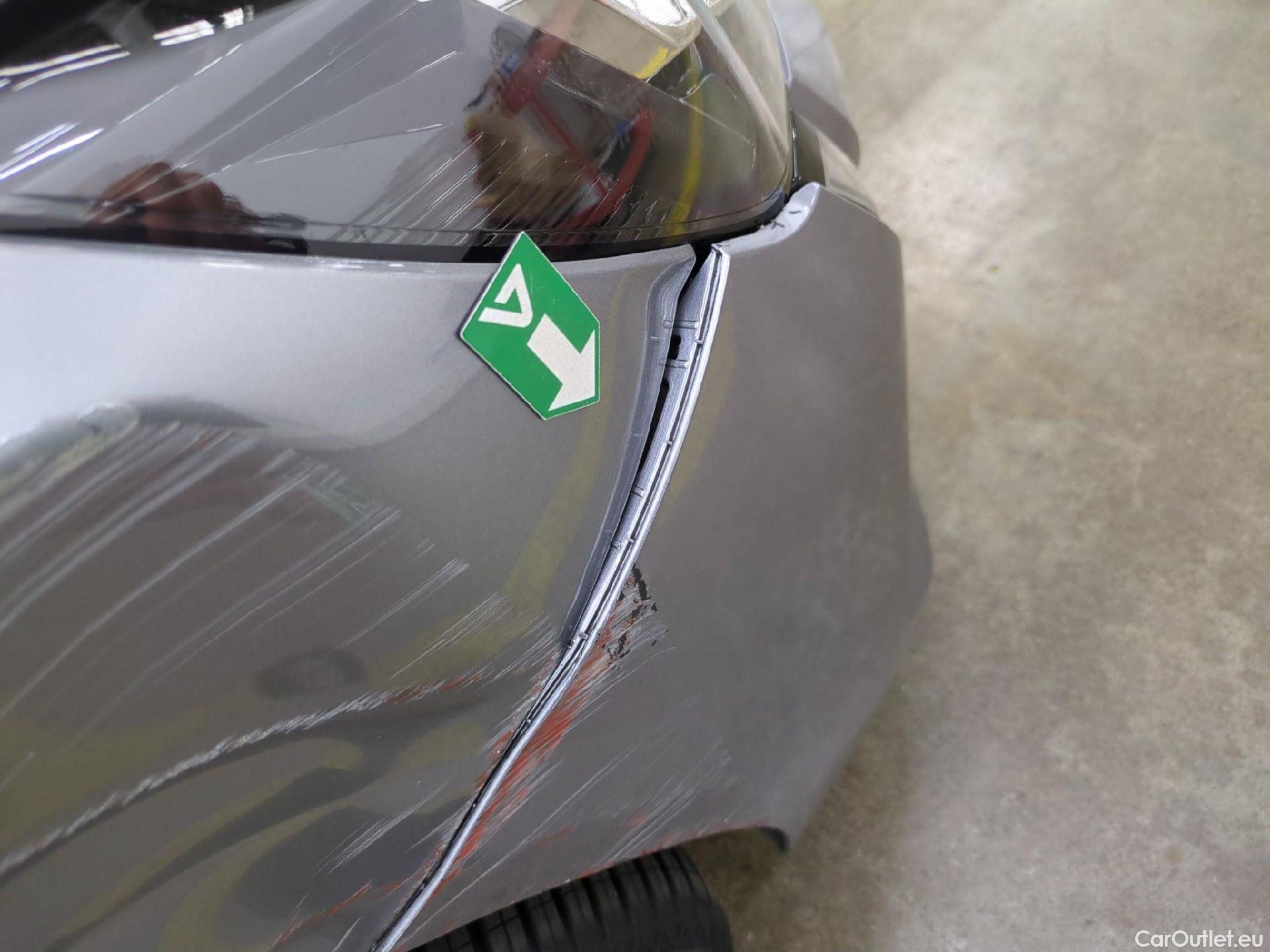  Peugeot  208  Allure Pack 1.2 PureTech 100CV BVA8 E6d #53