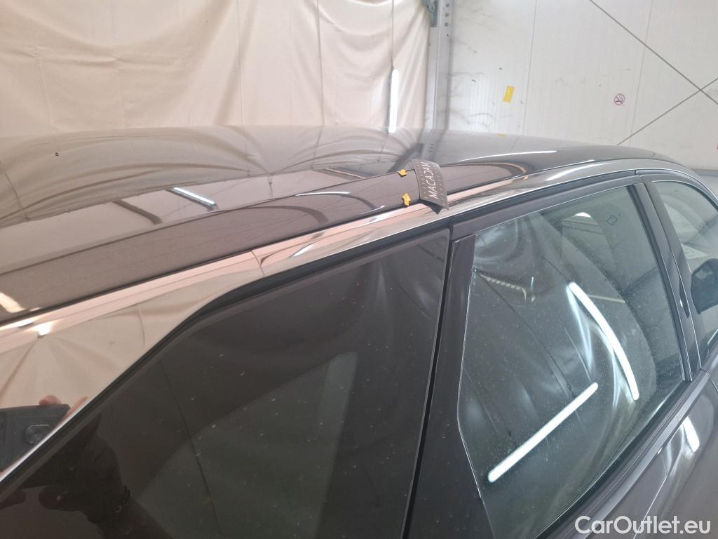  Peugeot  3008  Active Pack 1.5 HDi 130CV BVA8 E6d #9