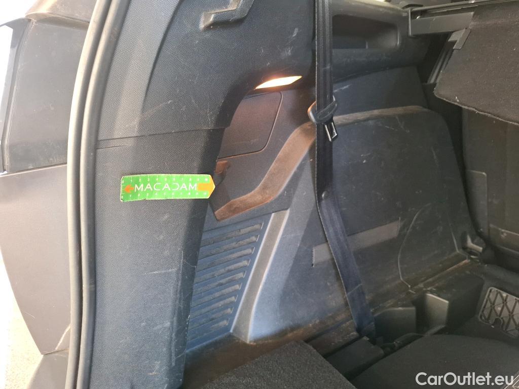  Peugeot  5008  Allure 1.5 HDi 130CV BVA8 7 Sieges E6d #76