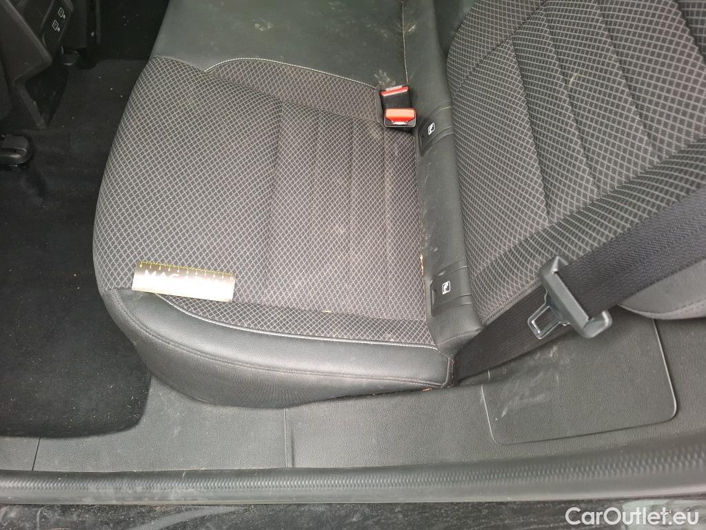  Renault  Arkana RENAULT  / 2021 / 5P / SUV Techno mild hybrid 140 EDC -22 #10