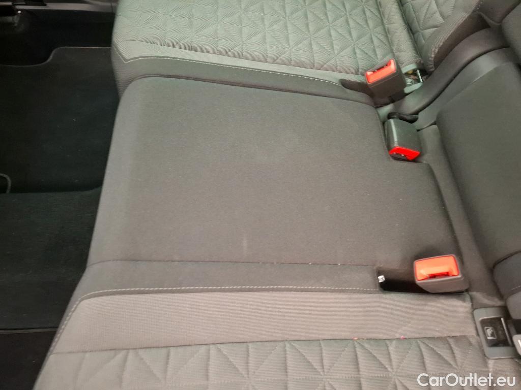  Volkswagen  Tiguan VOLKSWAGEN  / 2020 / 5P / SUV 2.0 TDI 150 DSG7 Life Business #39
