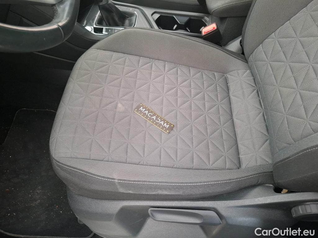 Volkswagen  Tiguan VOLKSWAGEN  / 2020 / 5P / SUV 2.0 TDI 150 DSG7 Life Business #43