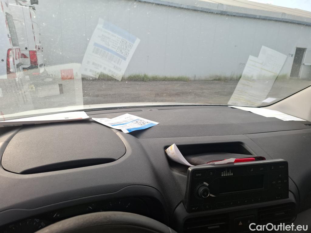  Citroen  Berlingo  Fourgon Club XL 950 1.5 BlueHDi 100CV BVM5 E6dT #25