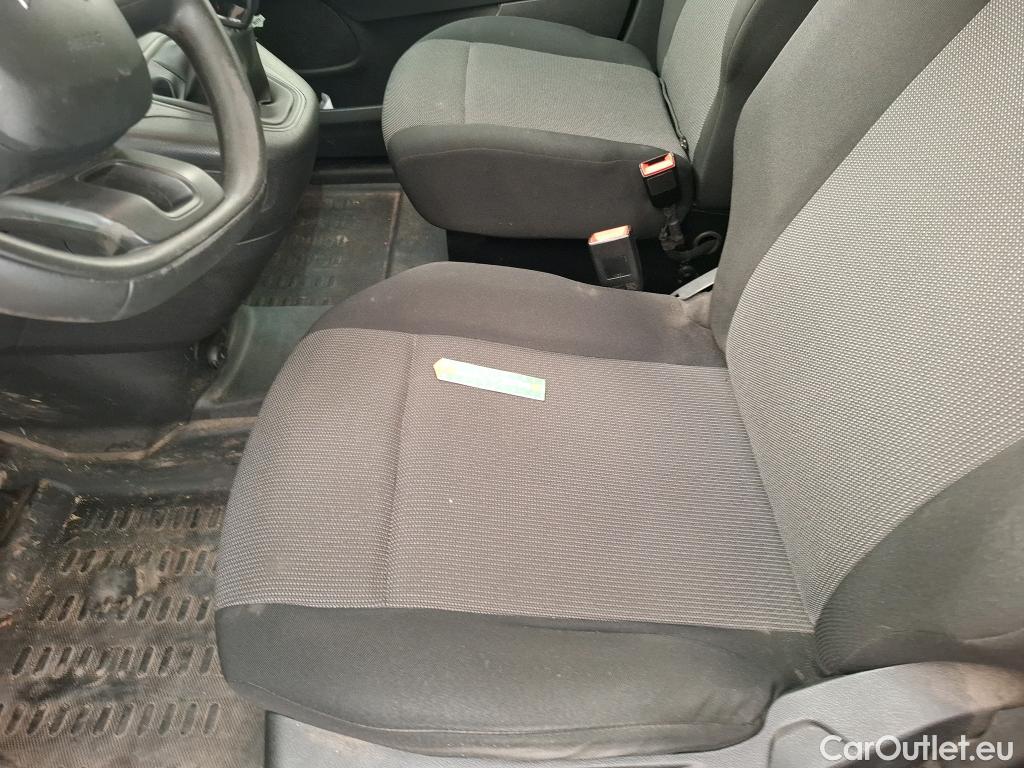  Citroen  Berlingo  Fourgon Club XL 950 1.5 BlueHDi 100CV BVM5 E6dT #20