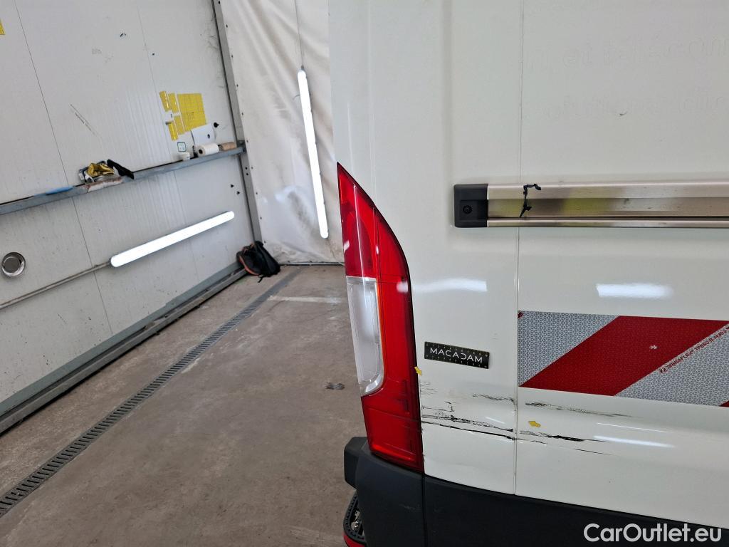  Peugeot  Boxer  Fourgon Surélevé 333 L2H2 Premium BlueHDi 140 Stop&Start 140CV BVM6 #9