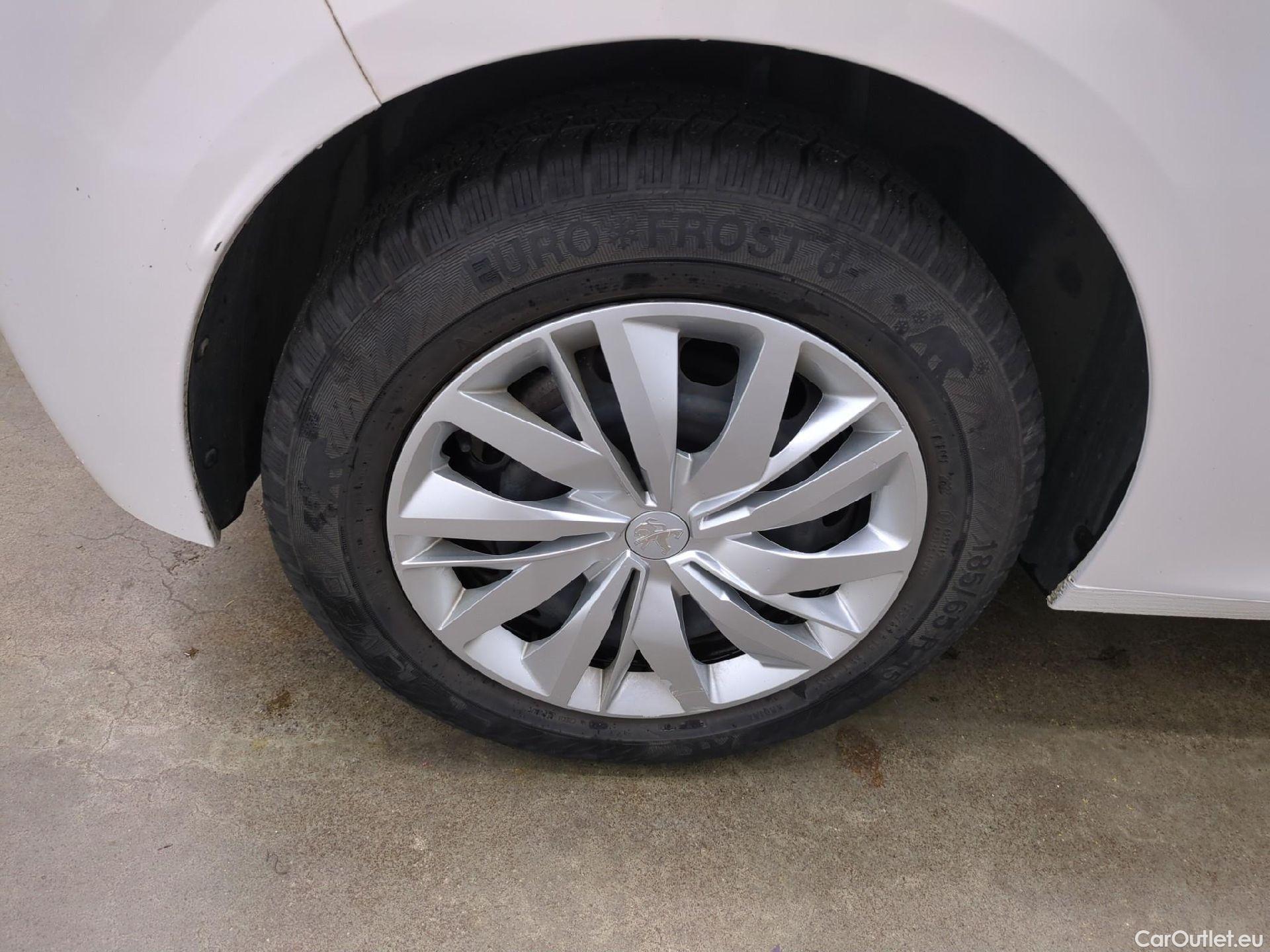  Peugeot  208  Premium 1.5 HDi 100CV BVM6 E6d #12