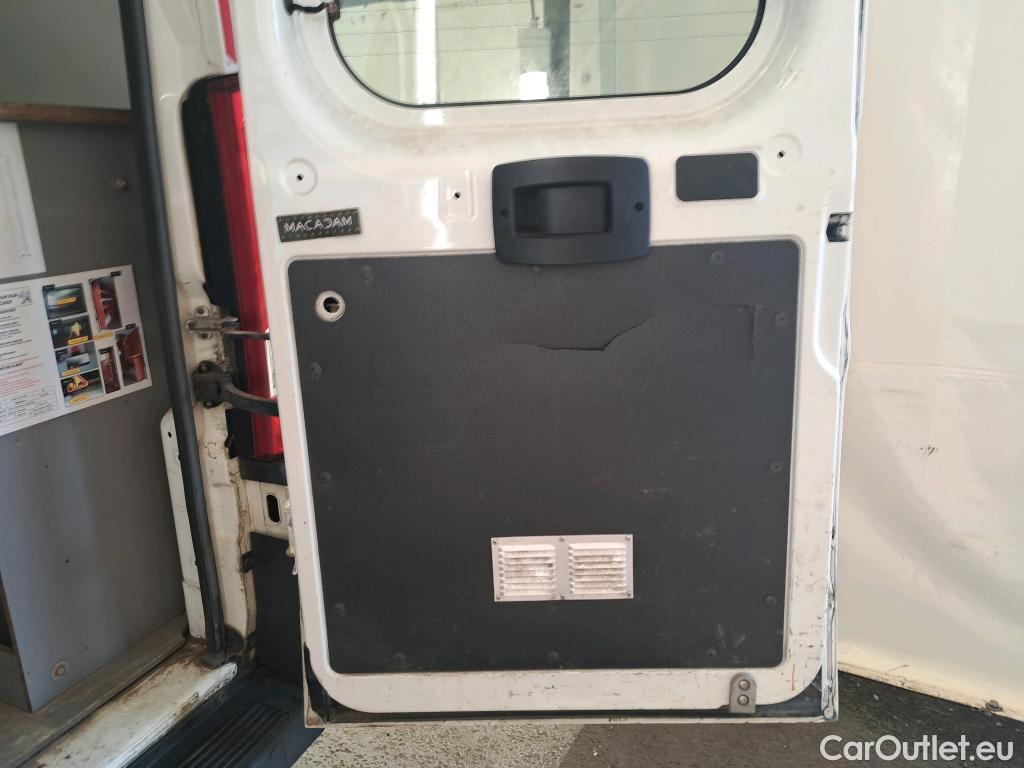  Citroen  Jumper CITROEN  / 2014 / 4P / Fourgon tôlé 35 L1H2 BlueHDi 140 S&S BVM6 Control #17