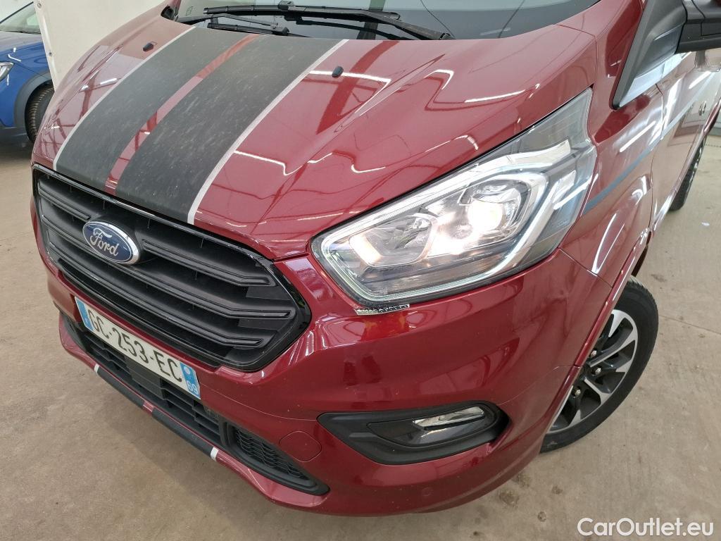  Ford  Transit FORD  Custom / 2018 / 4P / Fourgon tôlé 2.0 ECOB185 320L1H1 AUTO CAB APP SPORT #3