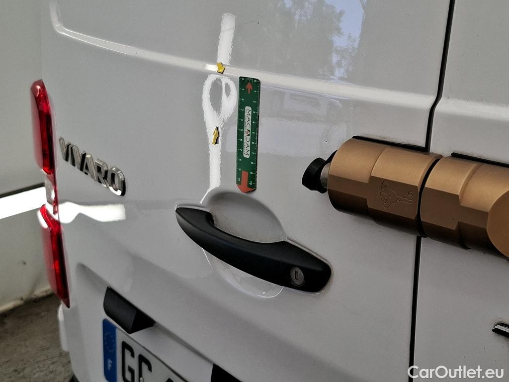  Opel  Vivaro OPEL  / 2019 / 4P / Fourgon tôlé 1.5 Diesel 120 L2 PACK BUSINESS #6