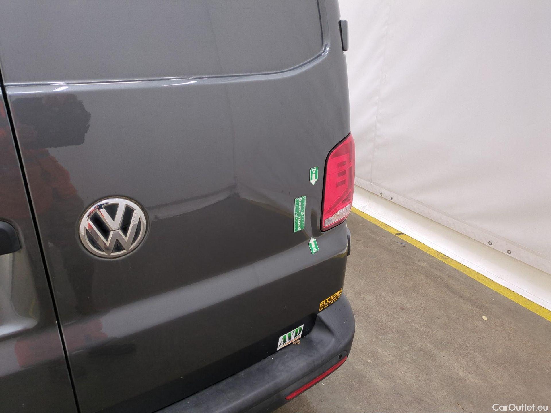  Volkswagen  Transporter VOLKSWAGEN  / 2019 / 4P / Fourgon tôlé 2.0 TDi 150 DSG7 L1H1 Business Line #22