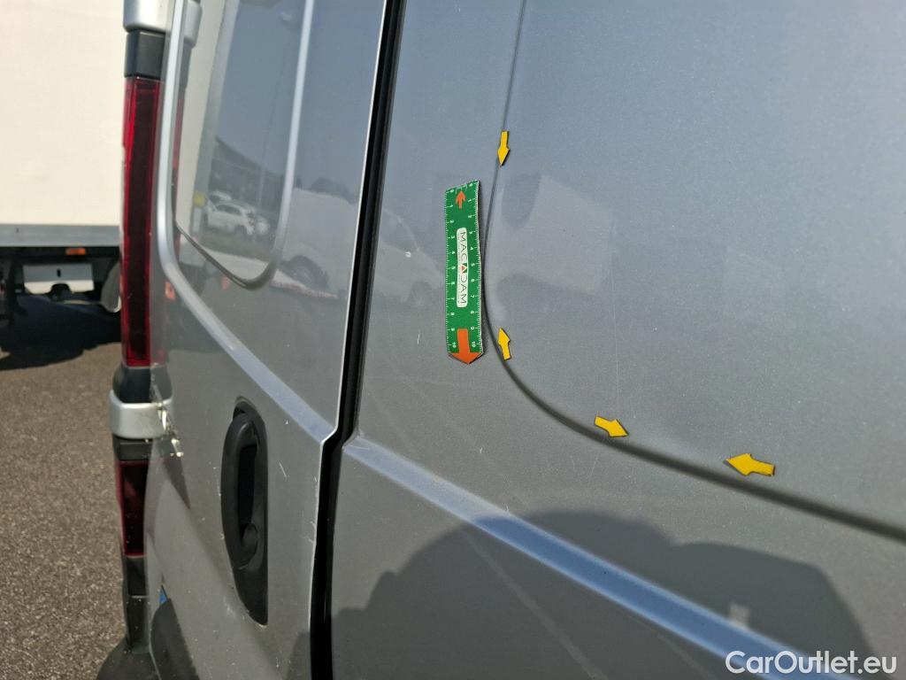  Renault  Trafic  Furgon Grand Confort L2H2 1200 1.6 dCi 125CV BVM6 E6 #32